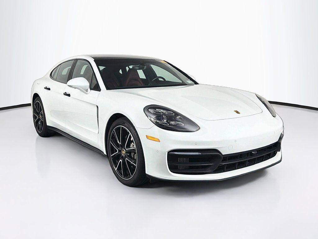 2022 Porsche Panamera