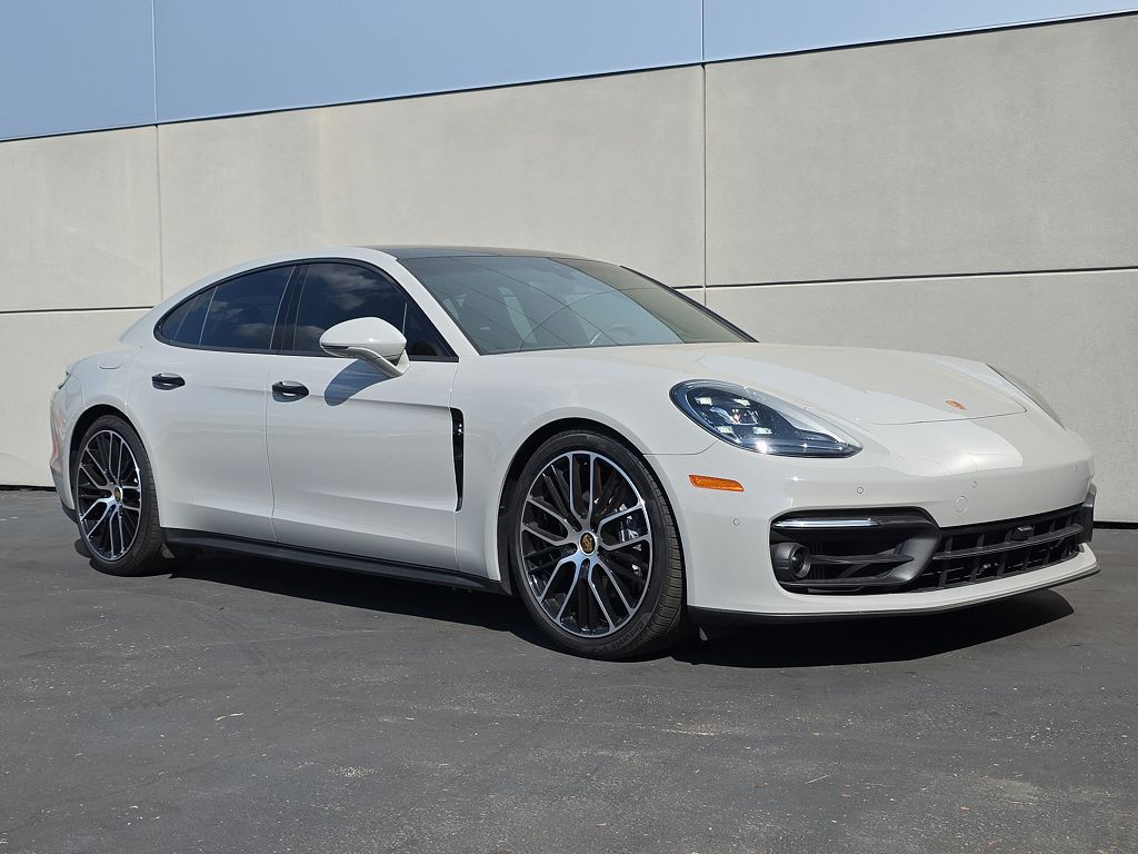 2023 Porsche Panamera