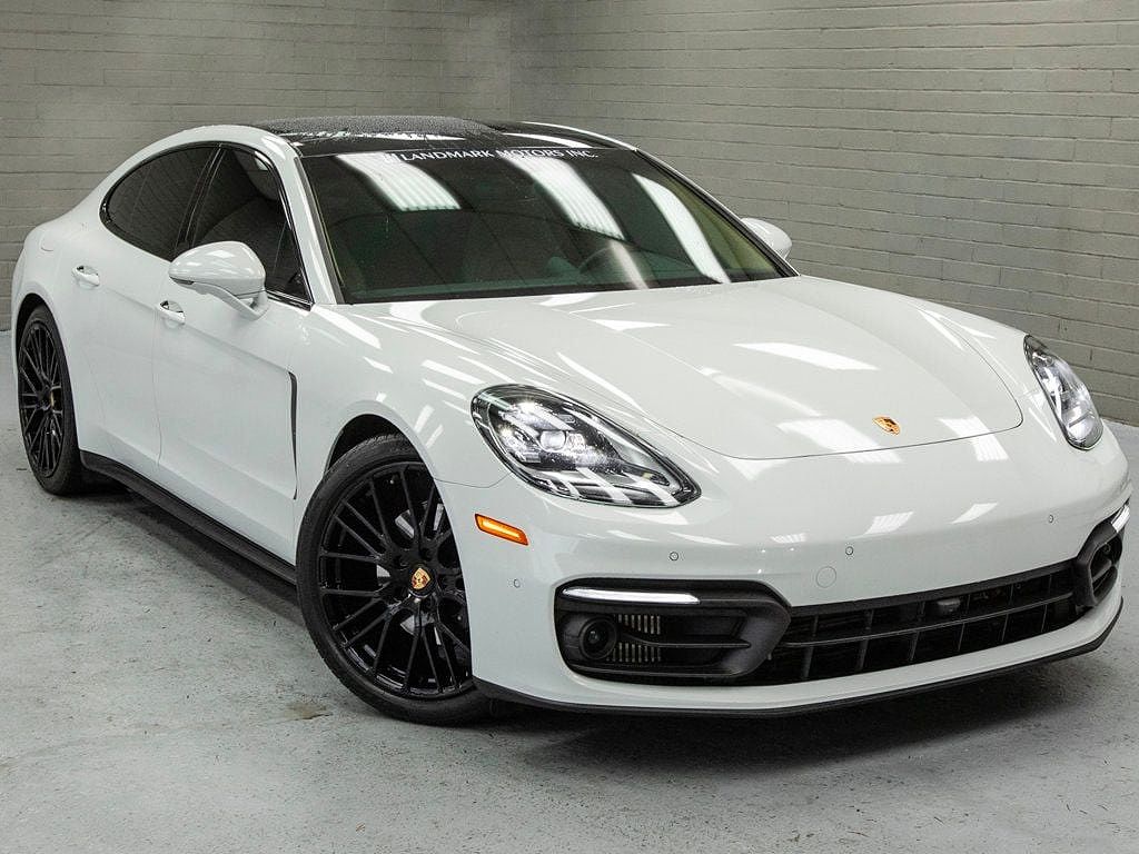 2023 Porsche Panamera Platinum Edition