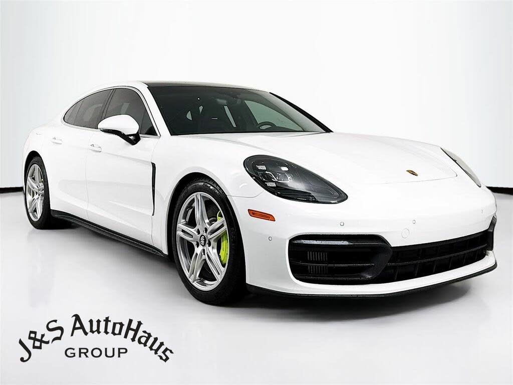 2022 Porsche Panamera 4 E-Hybrid