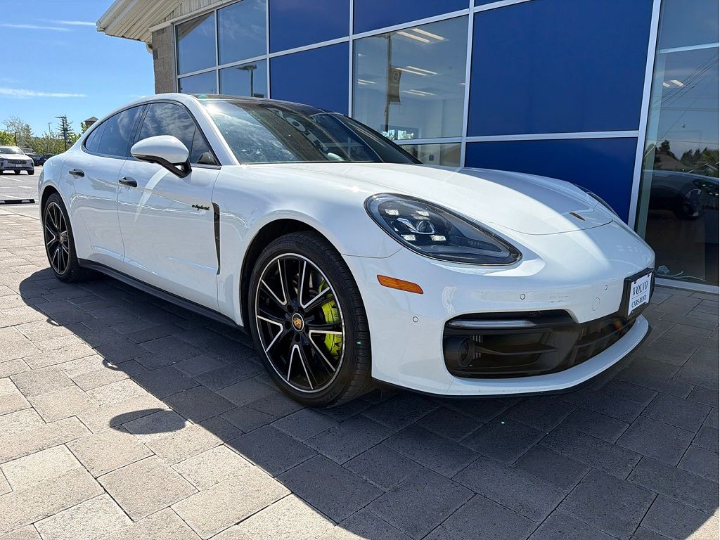 2022 Porsche Panamera 4S E-Hybrid