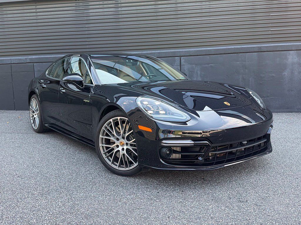 2023 Porsche Panamera 4 E-Hybrid