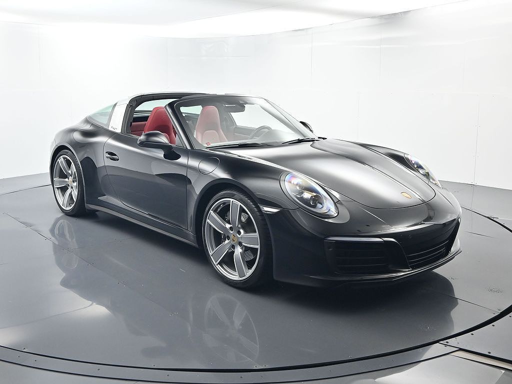 2019 Porsche 911 Carrera S