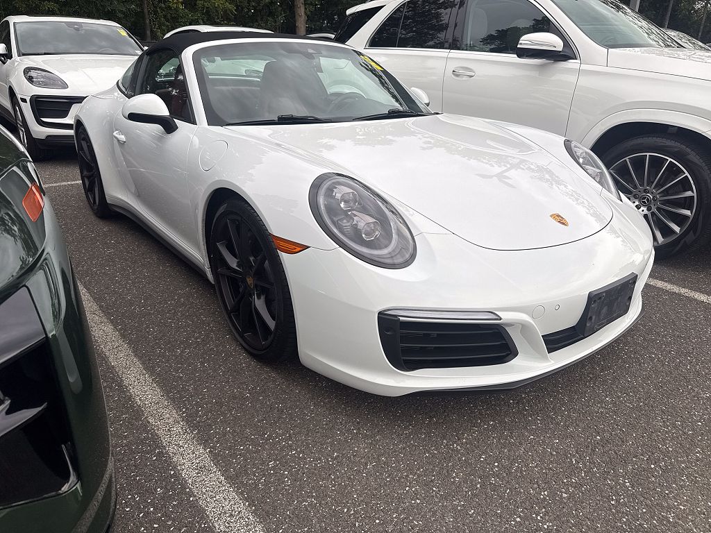 2019 Porsche 911 Carrera S
