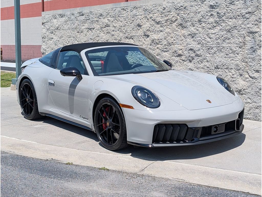 2026 Porsche 911 Targa 4 GTS