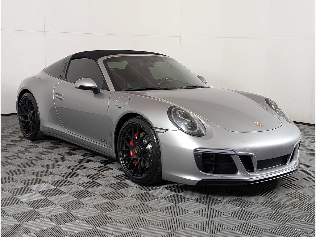 2019 Porsche 911 Targa 4 GTS