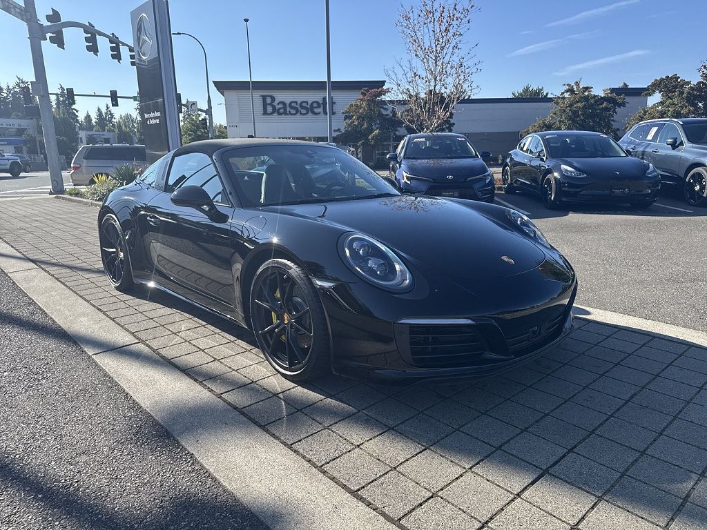 2018 Porsche 911 Carrera S