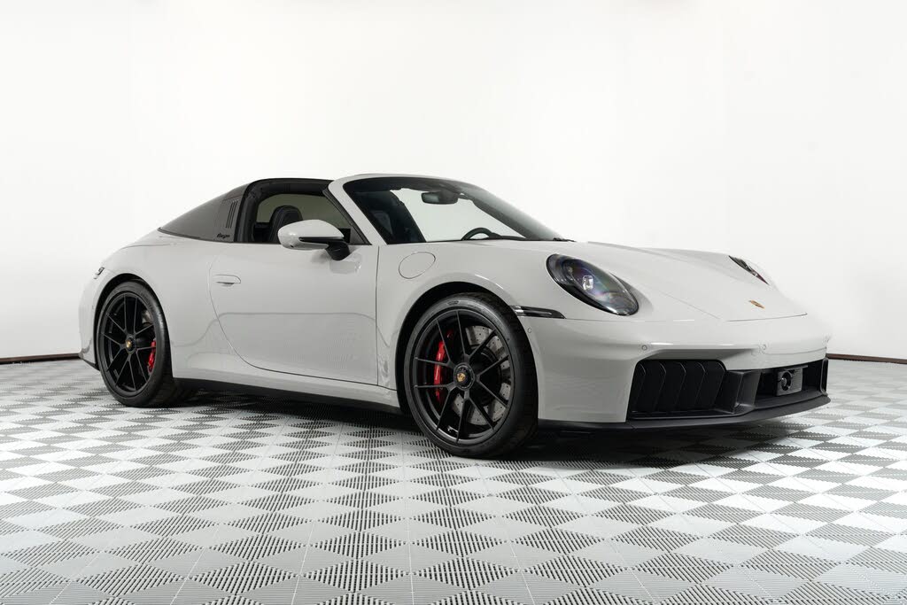 2025 Porsche 911 Targa 4 GTS