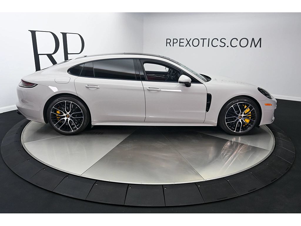 2023 Porsche Panamera Turbo S Executive