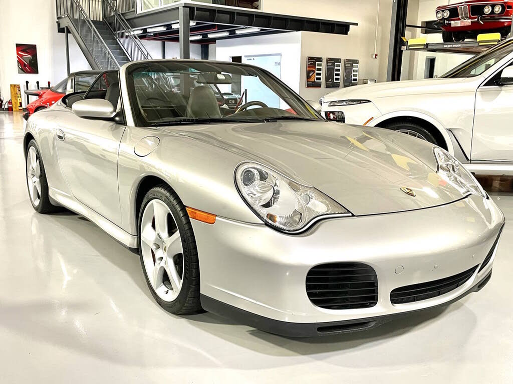 2004 Porsche 911 Carrera 4S