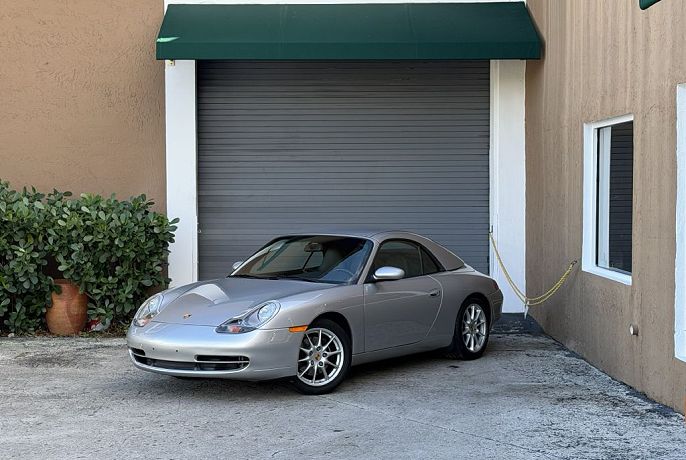 1999 Porsche 911 Carrera