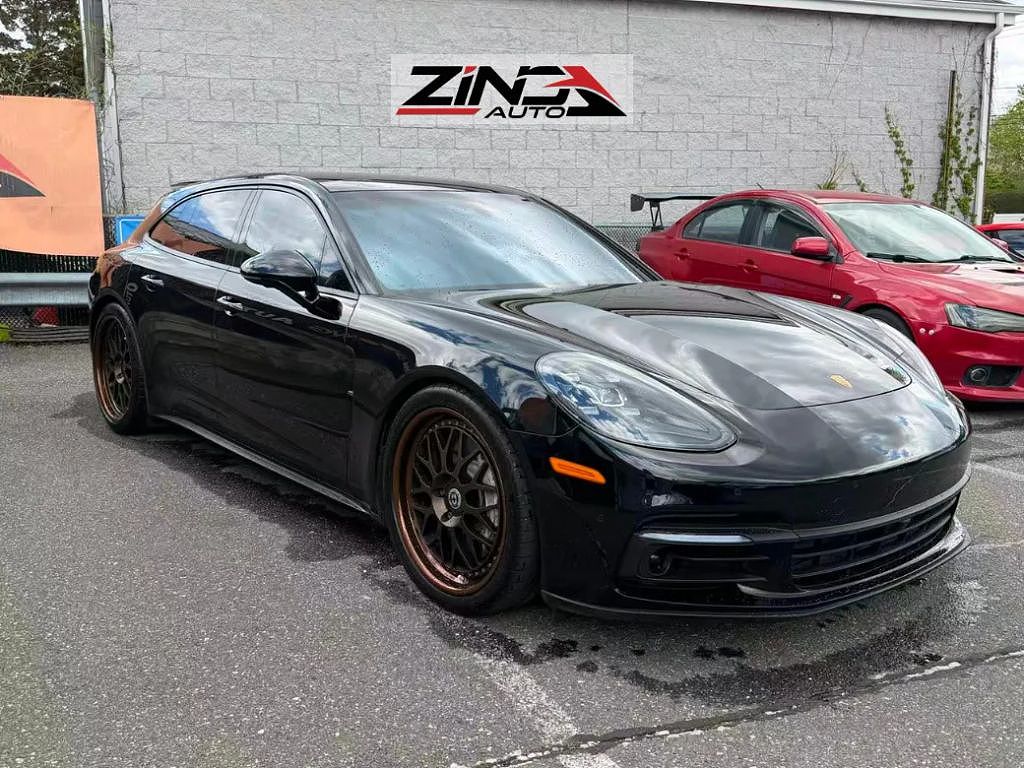 2020 Porsche Panamera 4 Sport Turismo