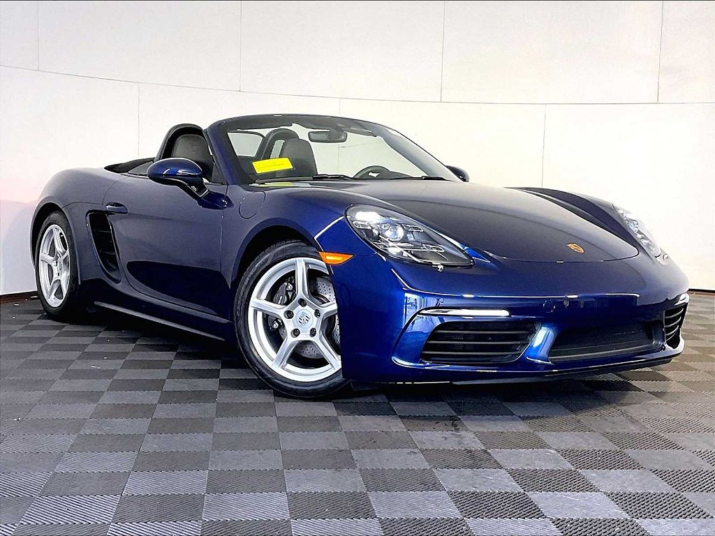 2022 Porsche 718 Boxster T