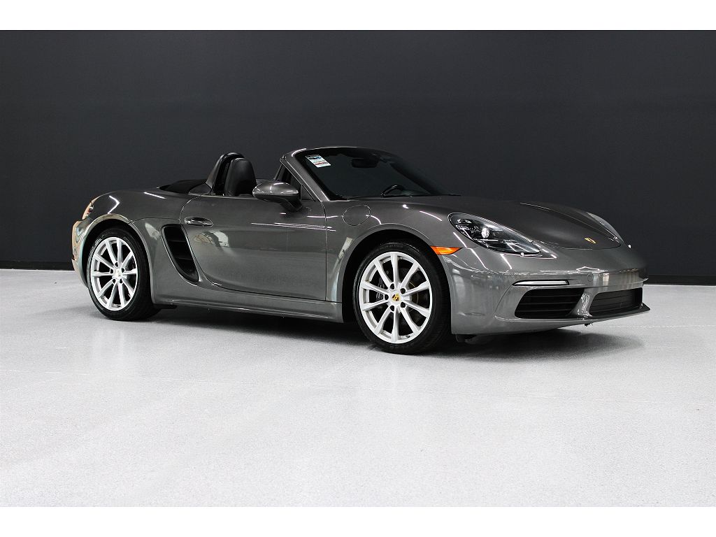 2021 Porsche 718 Boxster