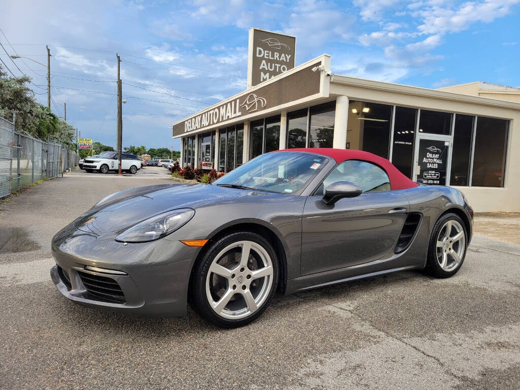 2023 Porsche 718 Boxster T