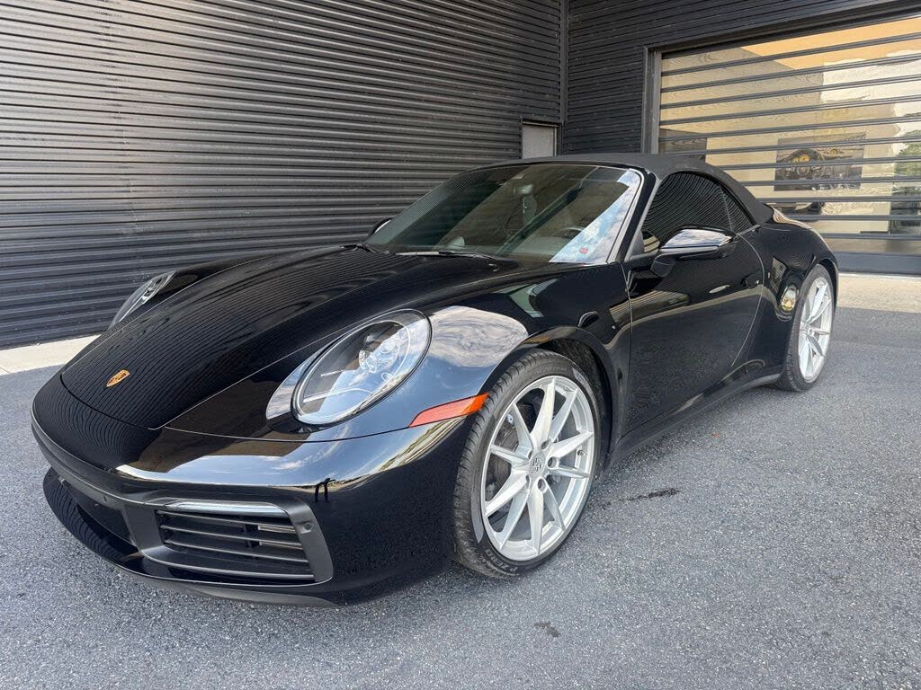 2022 Porsche 911 Carrera 4