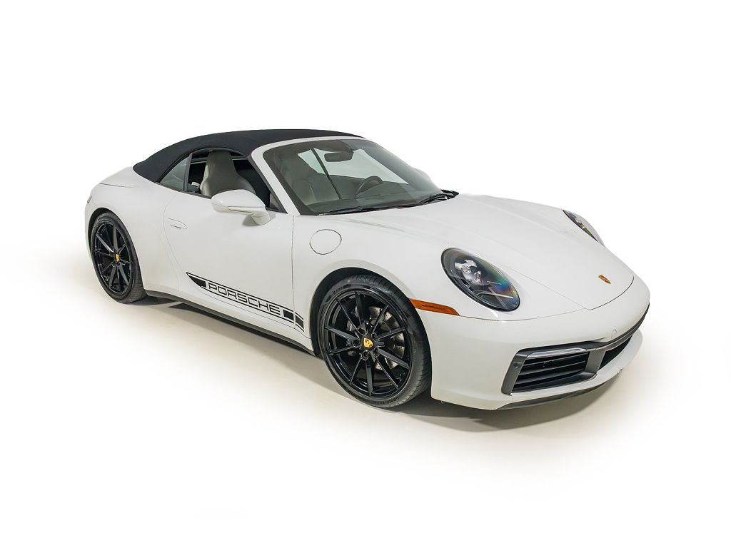 2022 Porsche 911 Carrera 4