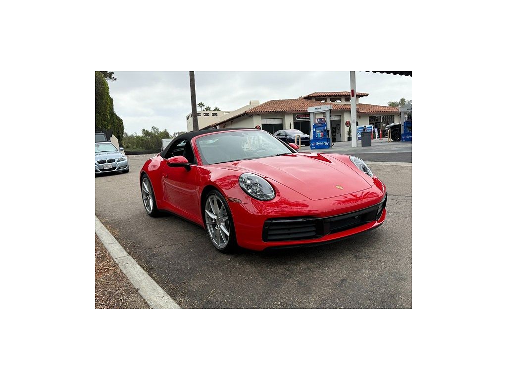 2022 Porsche 911 Carrera 4