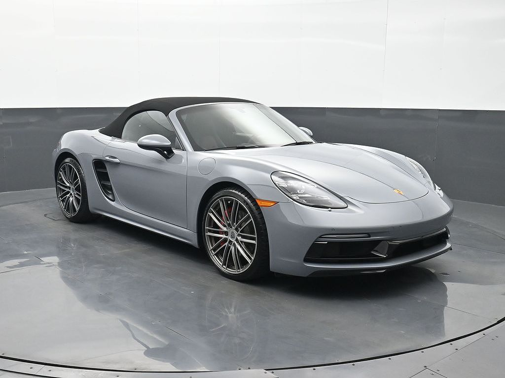 2025 Porsche 718 Boxster S