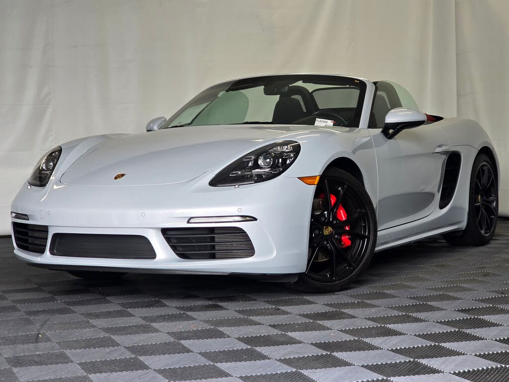 2025 Porsche 718 Boxster S