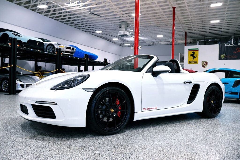 2024 Porsche 718 Boxster S