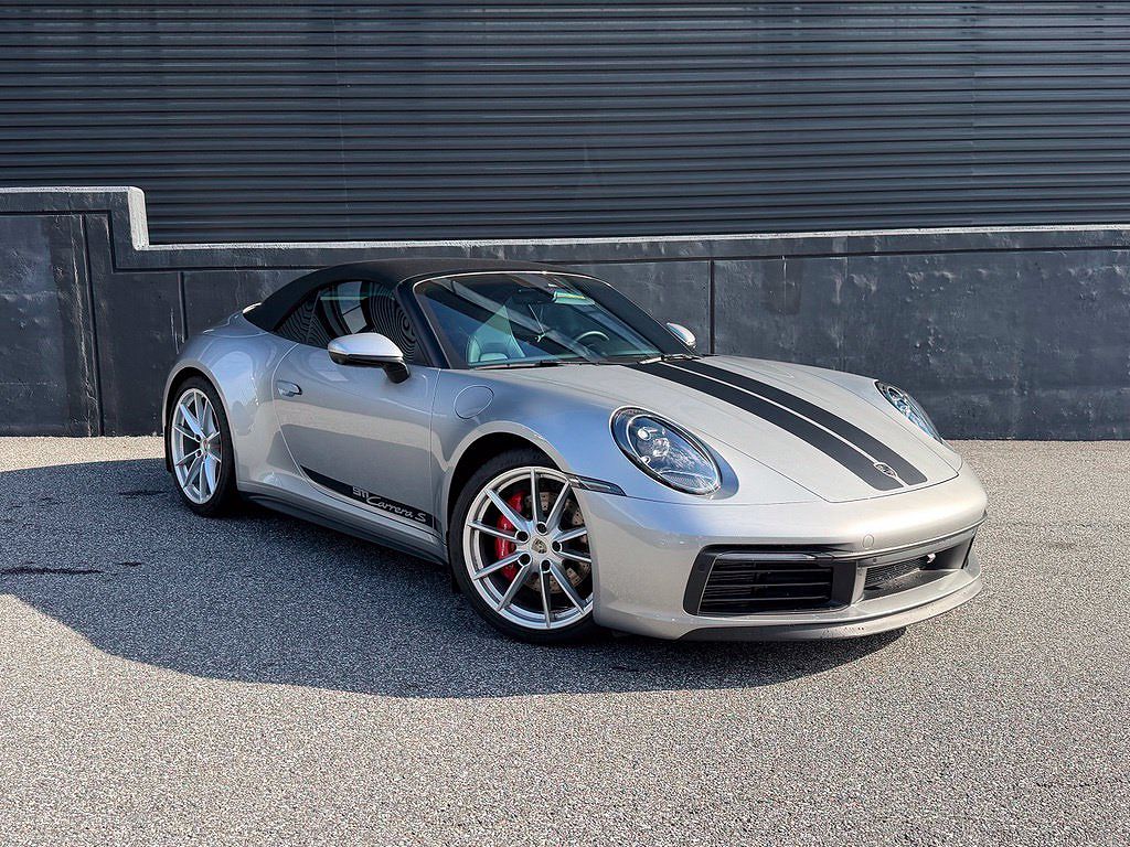 2024 Porsche 911 Carrera 4 GTS
