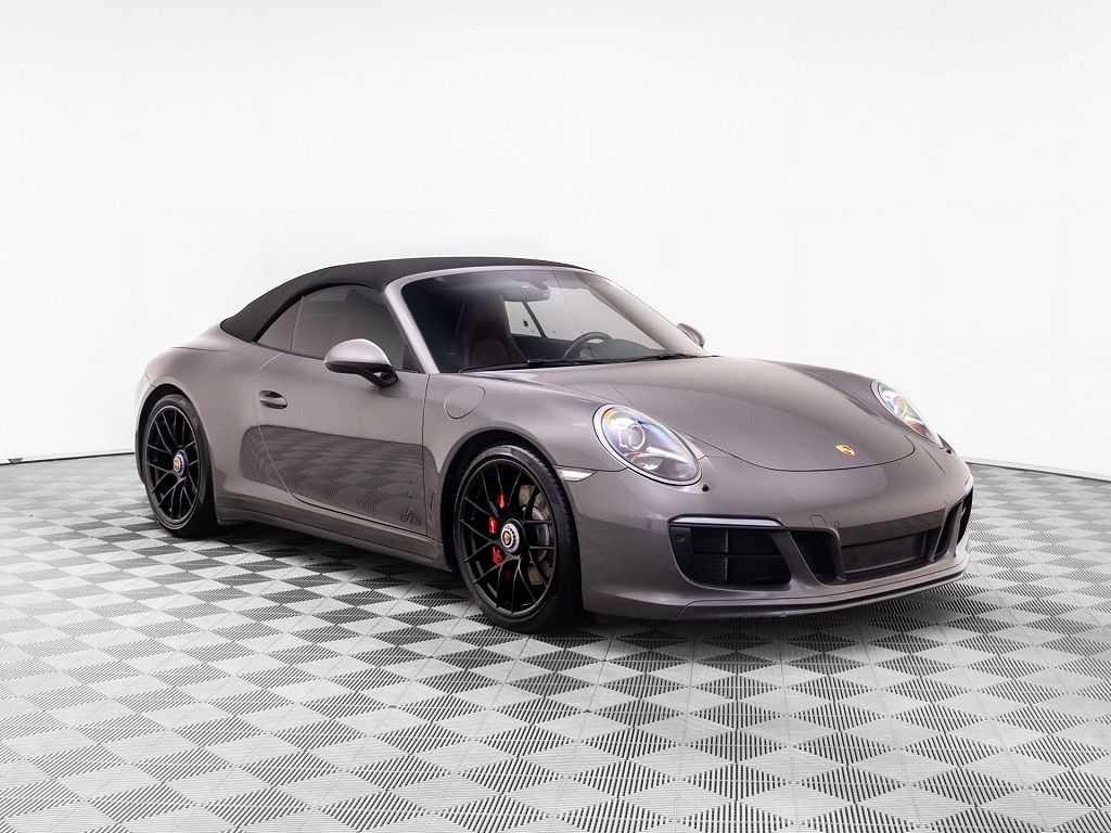 2018 Porsche 911 Carrera 4S