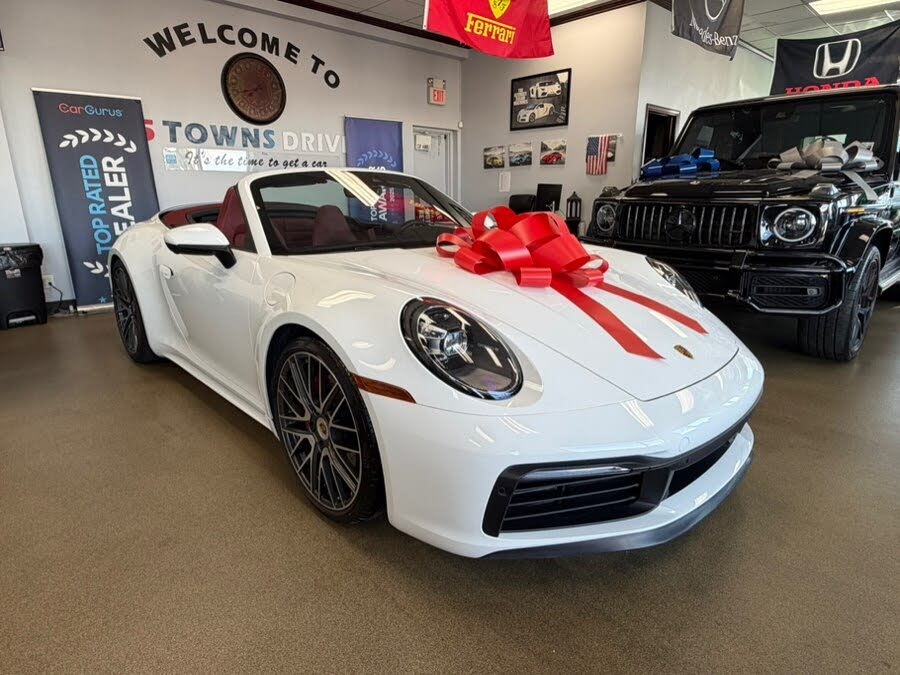 2024 Porsche 911 Carrera 4 GTS