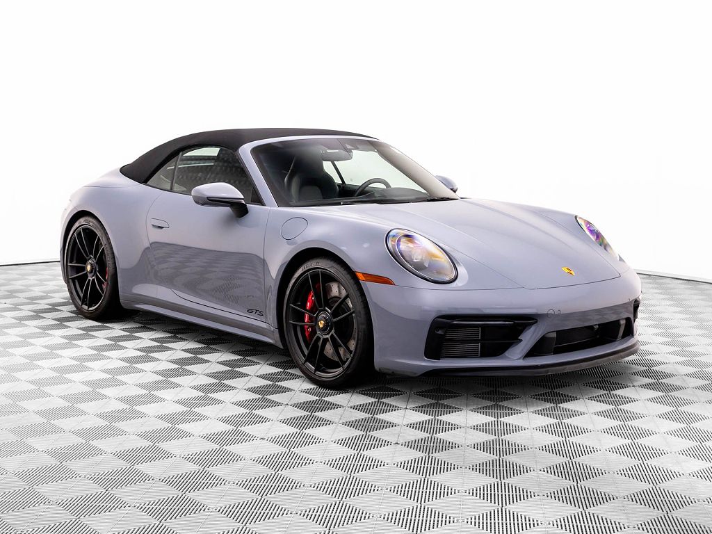 2023 Porsche 911 Carrera GTS