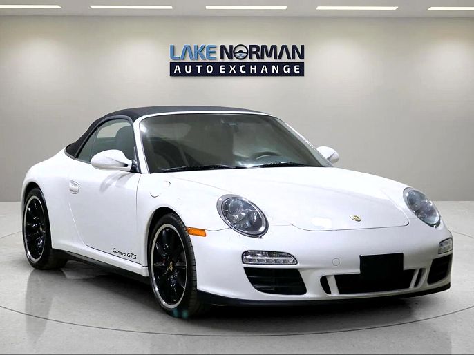 2012 Porsche 911 Carrera 4 GTS