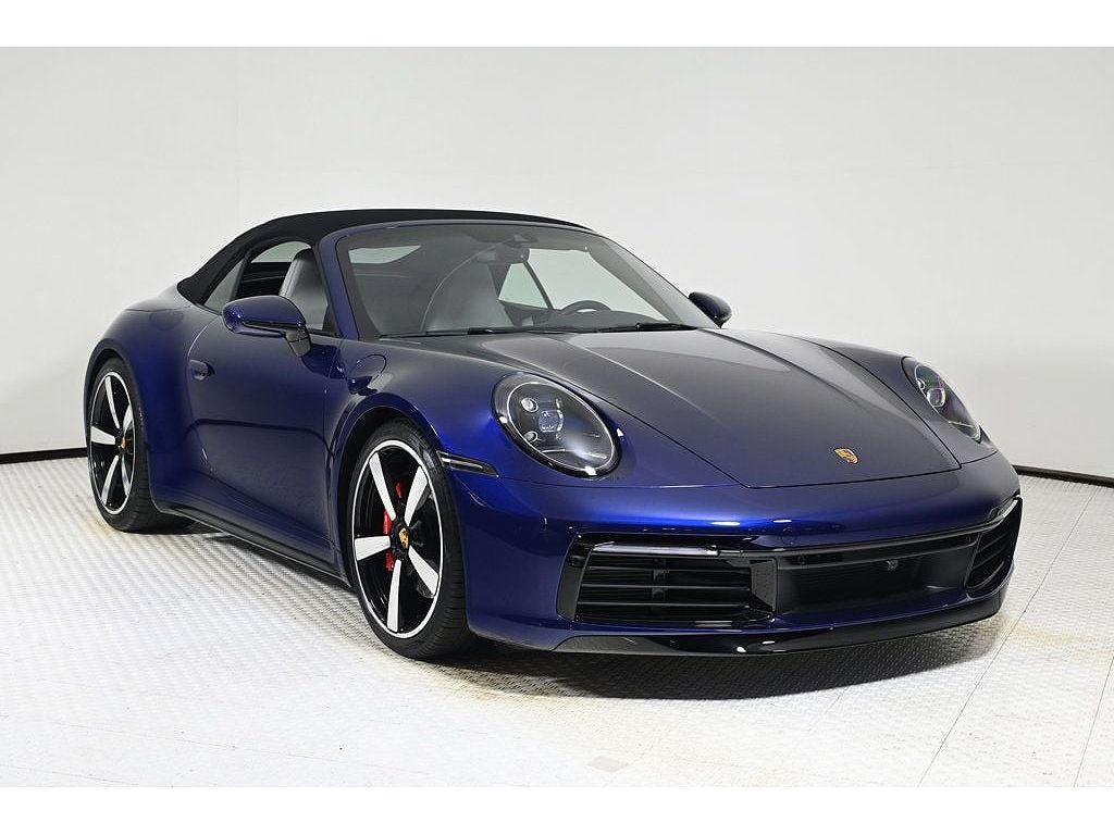 2024 Porsche 911 Carrera 4 GTS