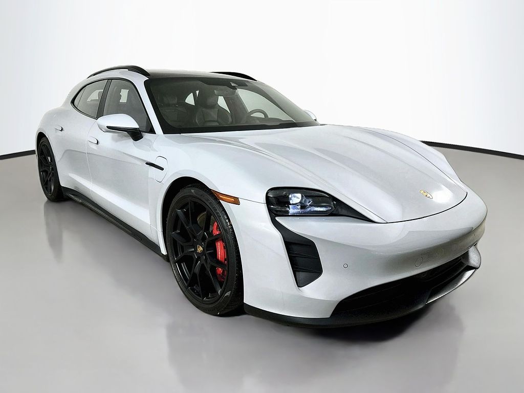 2024 Porsche Taycan GTS Sport Turismo