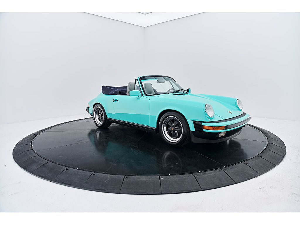 1988 Porsche 911 Carrera 2