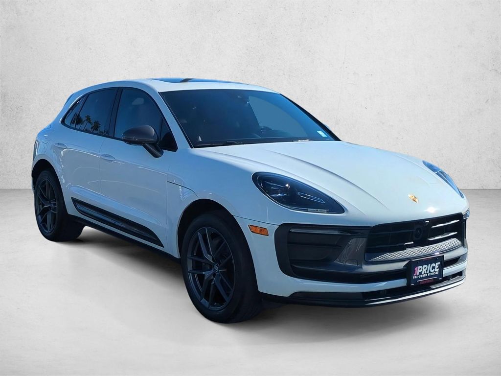 2025 Porsche Macan
