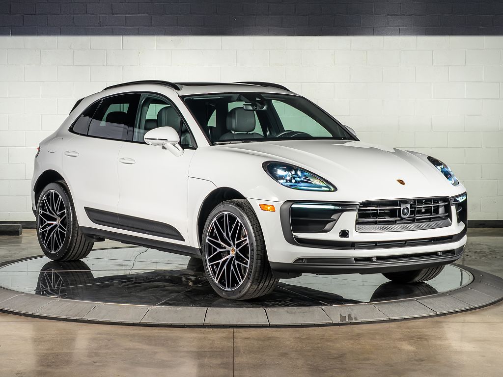 2026 Porsche Macan