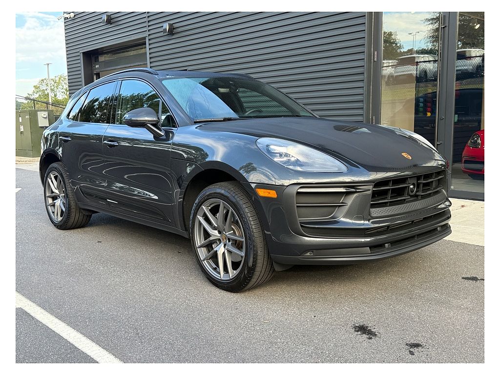 2026 Porsche Macan