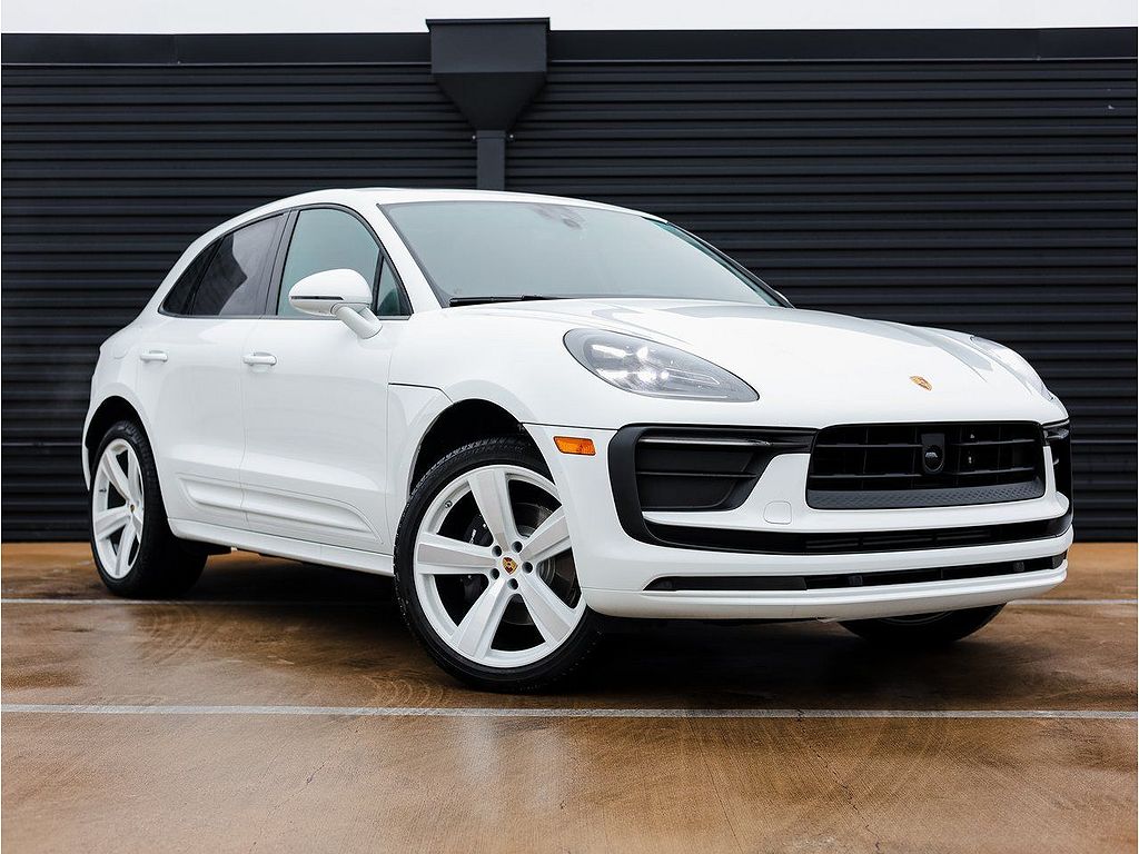 2026 Porsche Macan