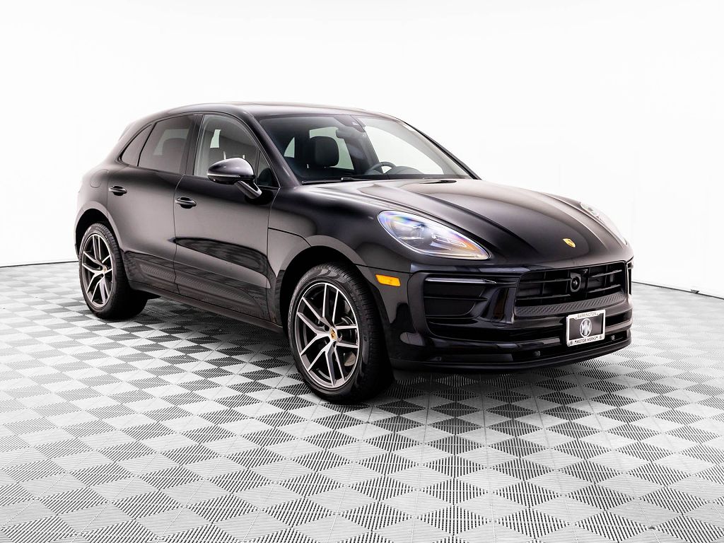 2026 Porsche Macan