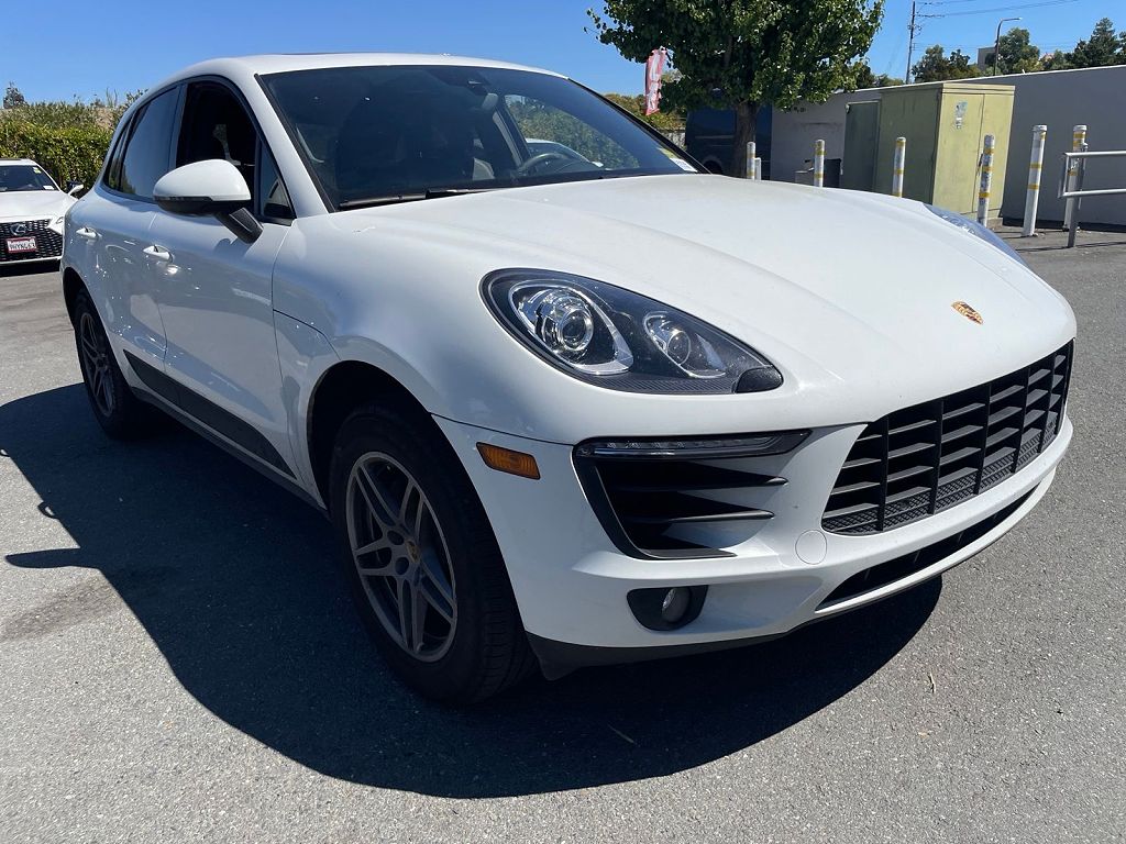 2017 Porsche Macan