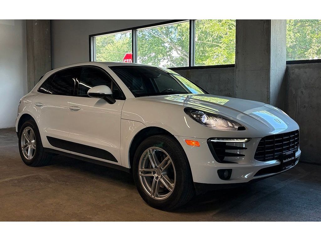 2017 Porsche Macan
