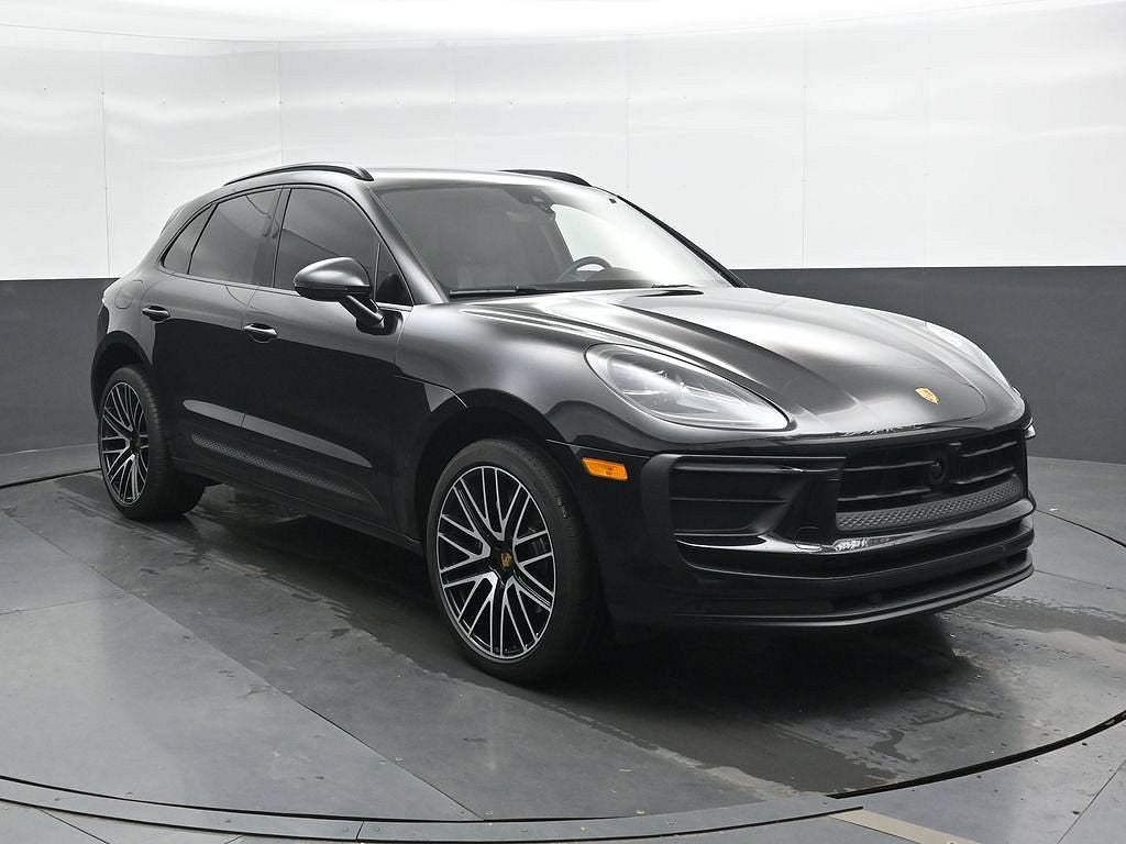 2022 Porsche Macan