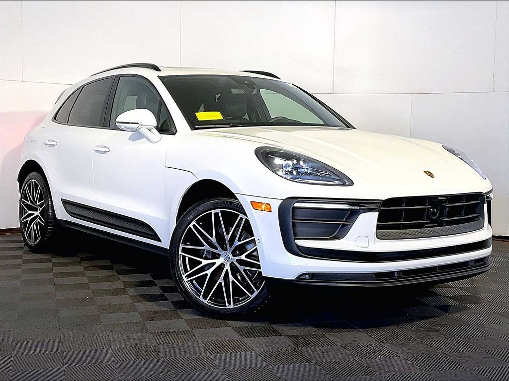 2023 Porsche Macan