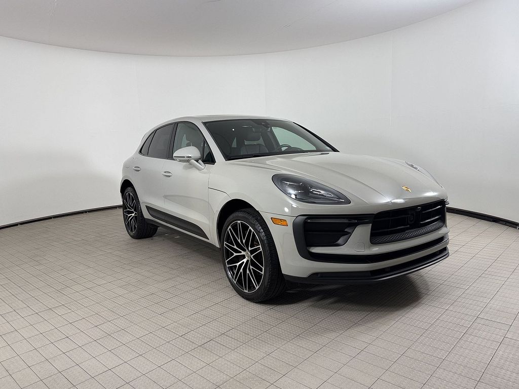 2023 Porsche Macan