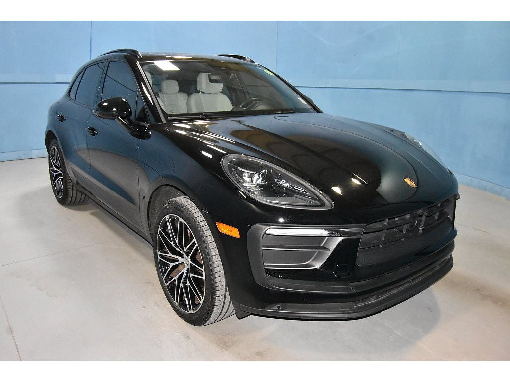 2023 Porsche Macan