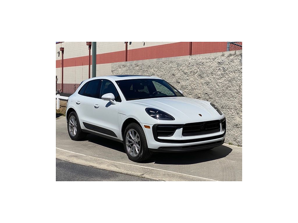 2025 Porsche Macan