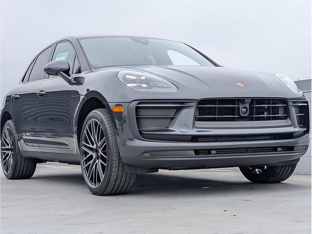 2025 Porsche Macan