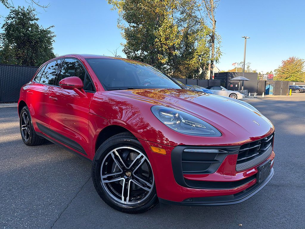 2025 Porsche Macan