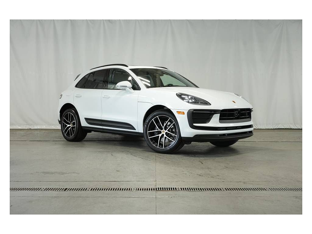 2025 Porsche Macan