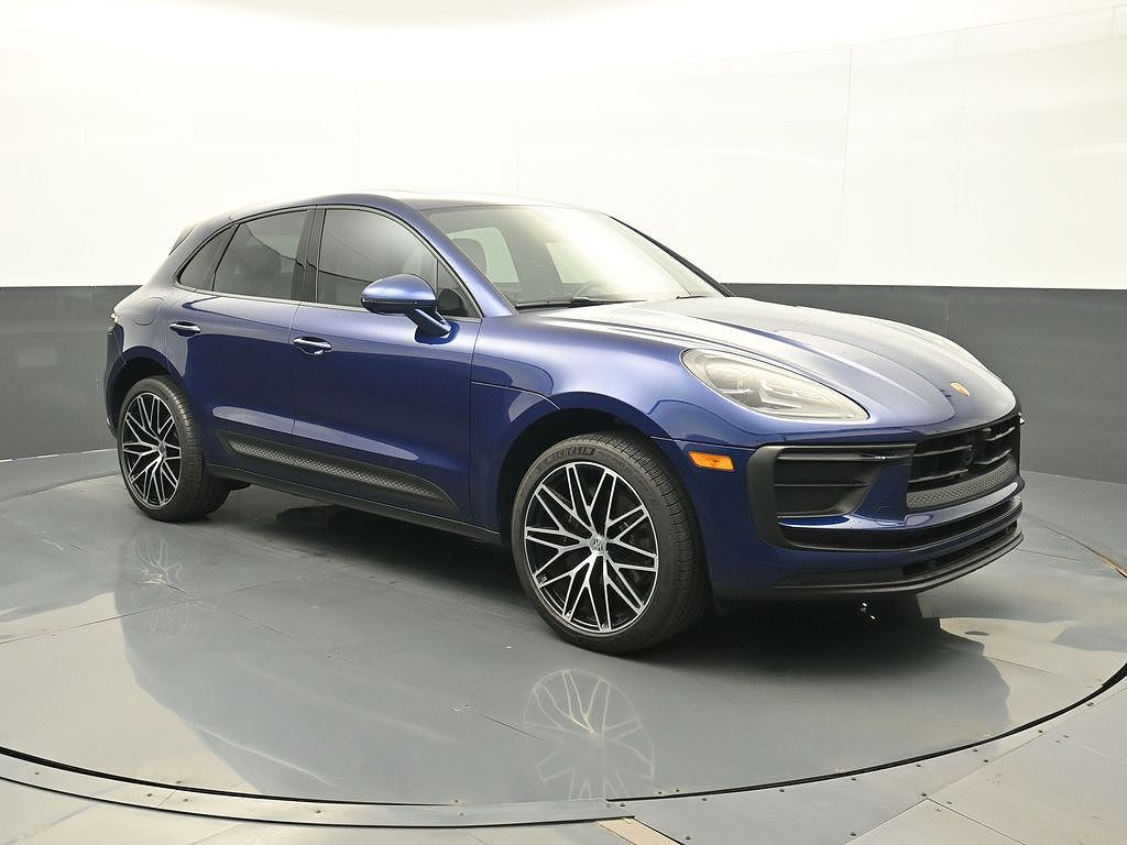2025 Porsche Macan