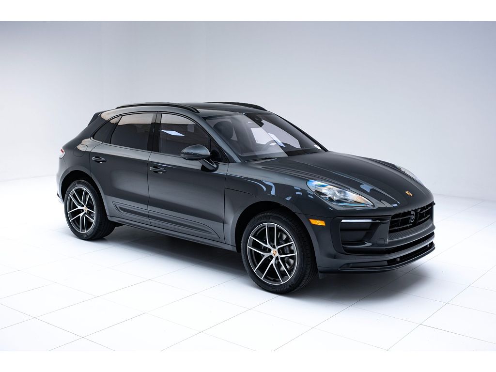 2026 Porsche Macan